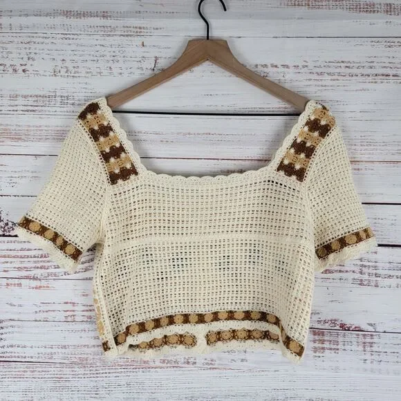 Le Lis Crochet Knit Top Button Cropped Womens Size M/L Short Sleeve Boho Beige - Picture 7 of 11